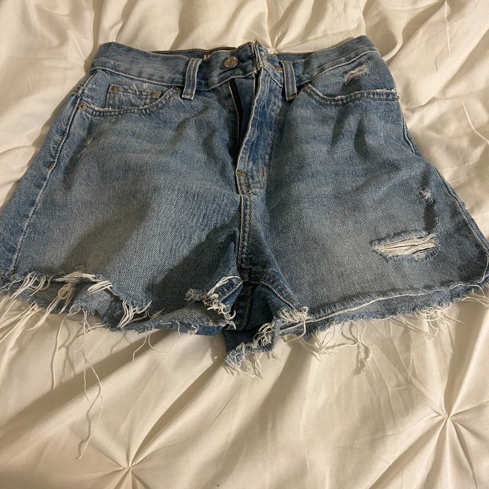 BRAND NEW BDG Jean Shorts, size 25